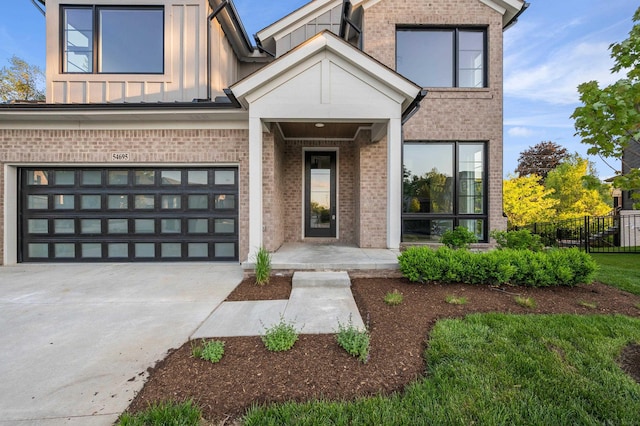 54695 Camden Ct, Utica, MI 48316