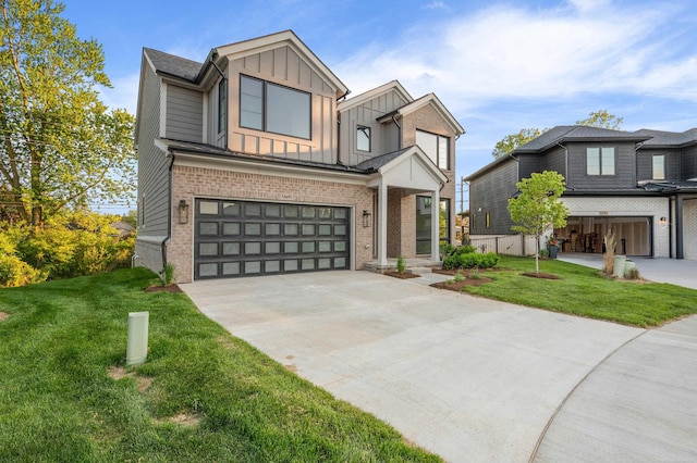 54695 Camden Ct, Utica, MI 48316