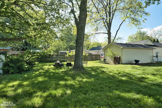 622 Kendon Dr, Lansing, MI 48910 - view of yard