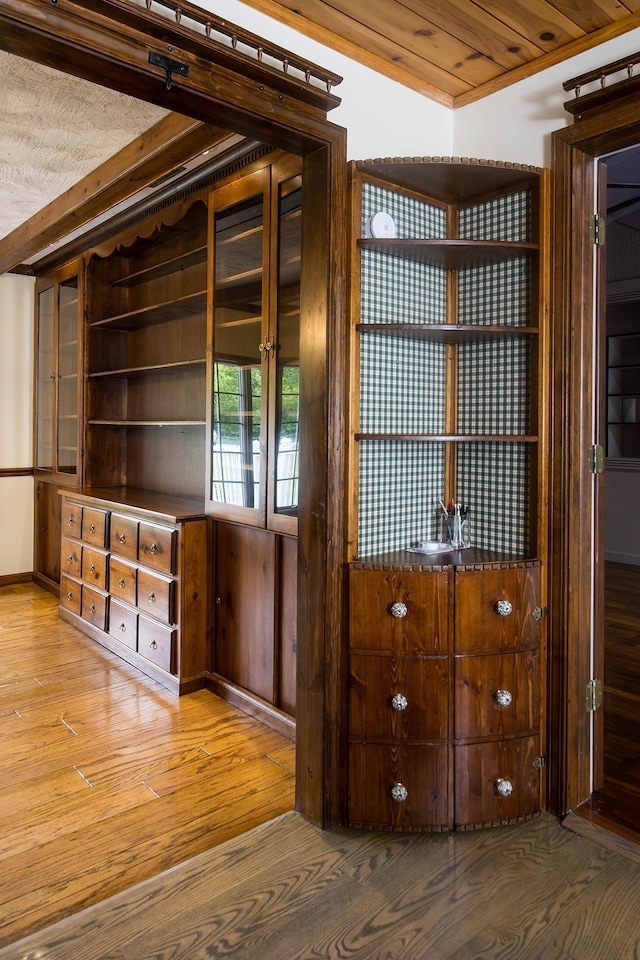 37207 27 Mile Rd, Roads, Lenox, MI 48048 - detailed view of wood finished floors