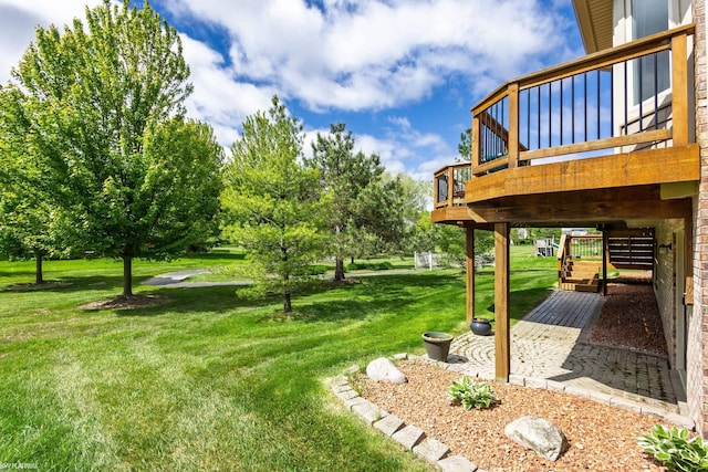 518 Lexington Dr, Rochester Hills, MI 48307 - view of grassy yard featuring a deck