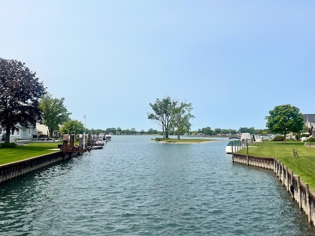 727 Townsend Dr, Algonac, MI 48001 - water view