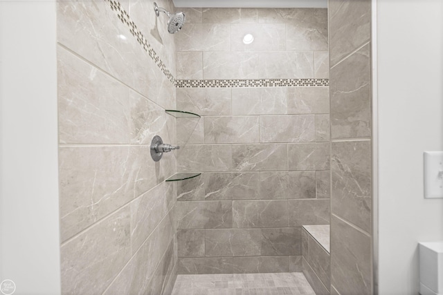 16612 Via Villagio Dr, Macomb, MI 48042 - bathroom featuring tiled shower