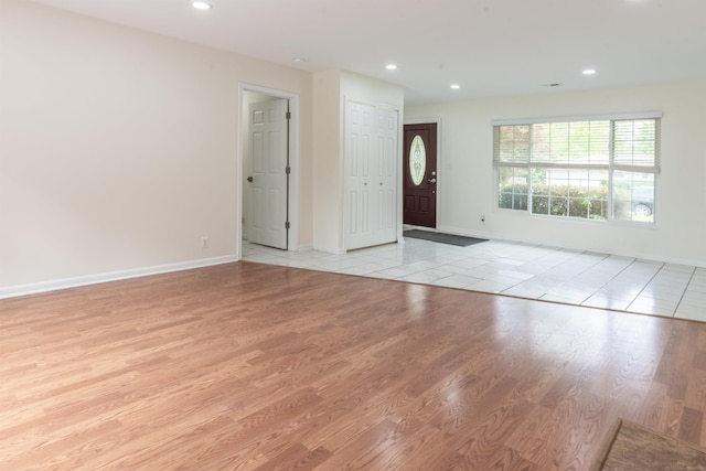 5311 Cambourne Pl, West Bloomfield, MI 48322 - entryway featuring light wood-style flooring, recessed lighting, and baseboards