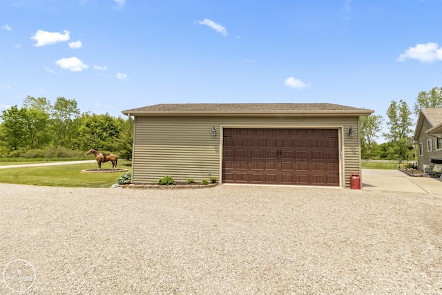 7360 Frith Rd, Saint Clair, MI 48079 - garage featuring gravel driveway