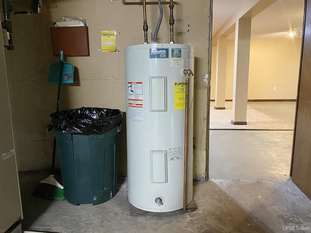 47275 Green Acres Rd, Houghton, MI 49931 - utility room featuring water heater