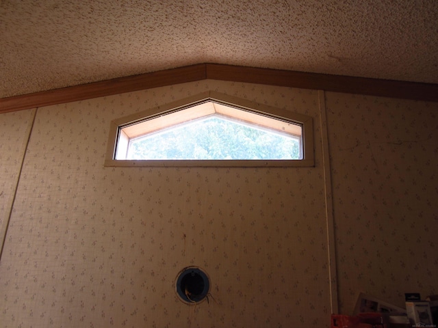 1984 E Marlette Rd, Applegate, MI 48401 - detailed view of wallpapered walls