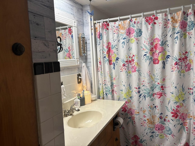 73 S Tuscola Rd, Bay City, MI 48708 - bathroom with vanity and a shower with curtain