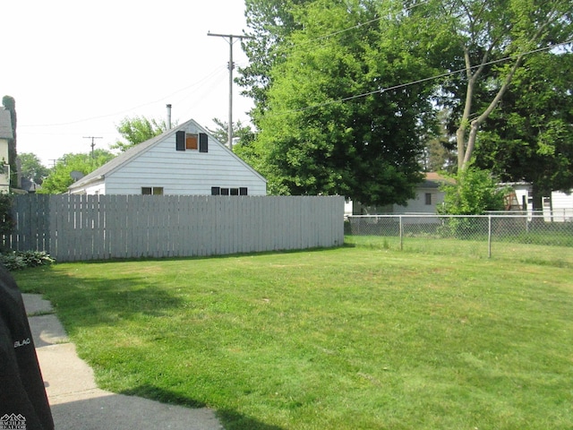 337 N 2nd St, Marine City, MI 48039 - view of yard