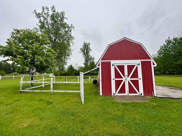 6586 N Coleman Rd, Coleman, MI 48618 - view of barn