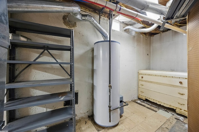 31565 Hayes Rd, Warren, MI 48088 - unfinished below grade area featuring water heater