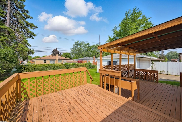 31565 Hayes Rd, Warren, MI 48088 - view of wooden terrace