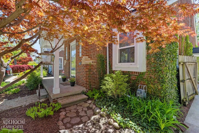 1781 Allard Ave, Grosse Pointe Woods, MI 48236
