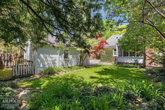 1781 Allard Ave, Grosse Pointe Woods, MI 48236