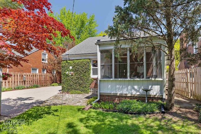 1781 Allard Ave, Grosse Pointe Woods, MI 48236