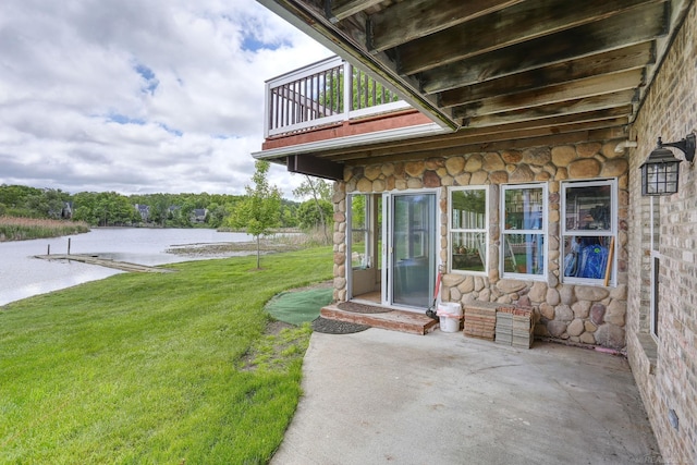 7859 Pine Ridge Dr, Clarkston, MI 48346 - view of grassy yard featuring a water view, a patio area, and a balcony
