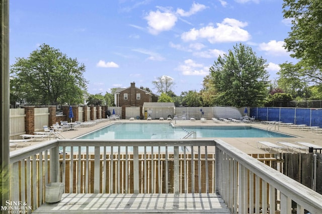 22920 Marter Rd, Saint Clair Shores, MI 48080 - community pool with a patio