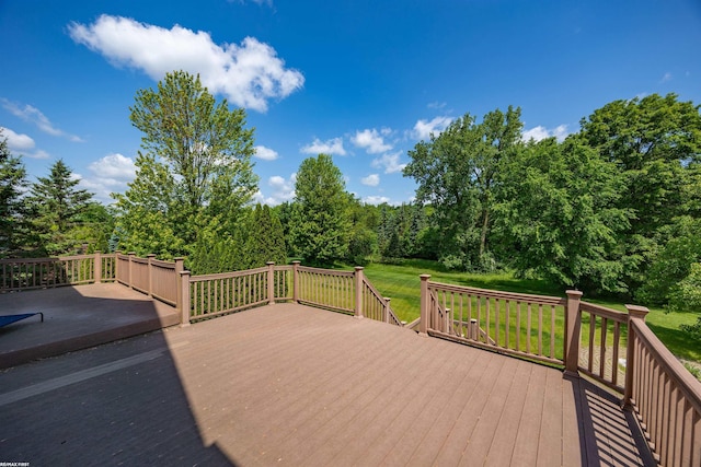 55733 Whitney Ct, Shelby Twp, MI 48315 - wooden terrace with a lawn