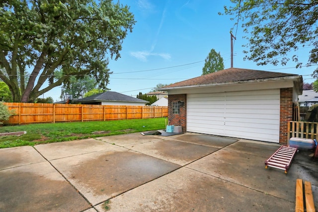 21629 Yale St, Saint Clair Shores, MI 48081 - view of detached garage