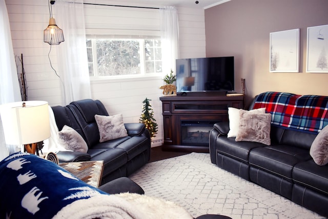 110 W Francis St, Ironwood, MI 49938 - view of living area