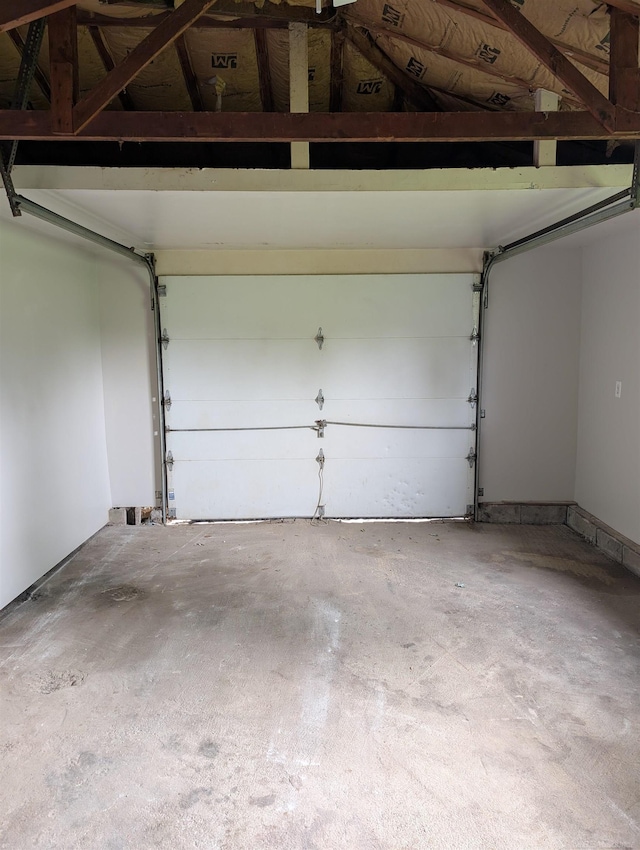 60606 Avendt Dr, New Haven, MI 48048 - view of garage