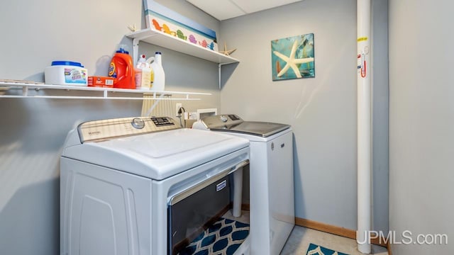 533 25th St, Gladstone, MI 49837 - laundry room with washer and dryer