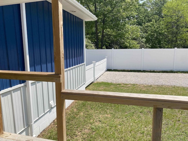 1335 28th St, Manistee, MI 49660 - view of yard