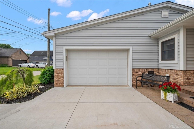 37738 Maplehill St, Harrison Twp, MI 48045 - garage with concrete driveway