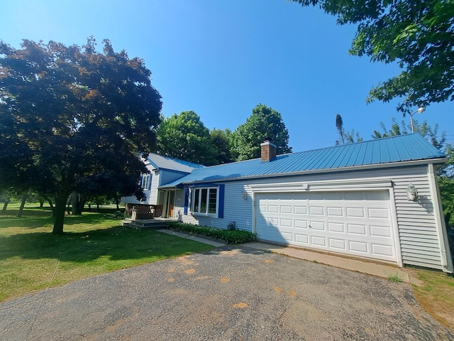 641 Point Dr, Clare, MI 48617