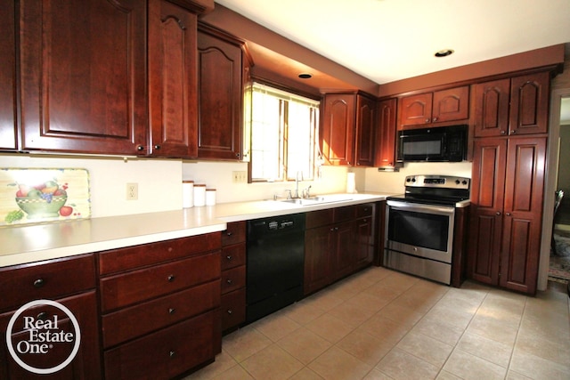 880 Pemberton Rd, Grosse Pointe Park, MI 48230