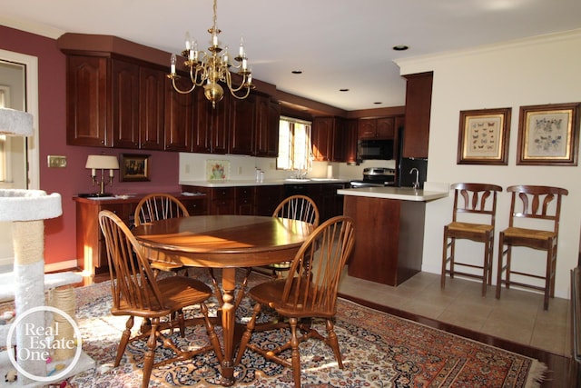 880 Pemberton Rd, Grosse Pointe Park, MI 48230