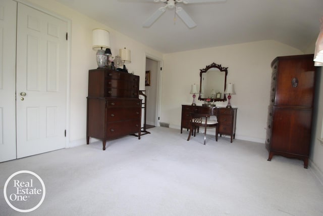 880 Pemberton Rd, Grosse Pointe Park, MI 48230