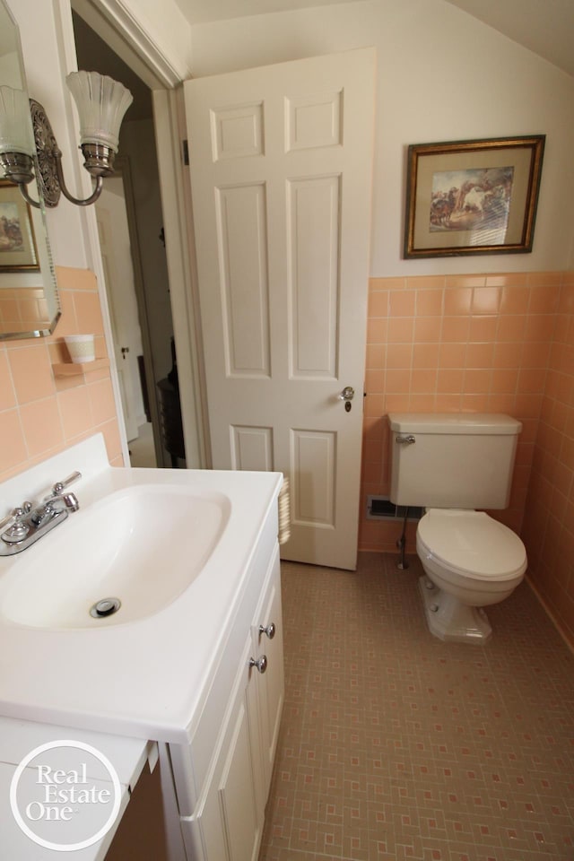 880 Pemberton Rd, Grosse Pointe Park, MI 48230
