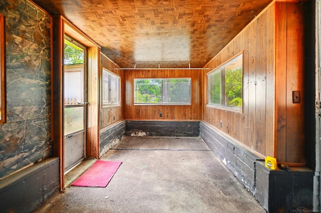 9970 Sedlock Ave, White Lake, MI 48386 - view of unfurnished sunroom