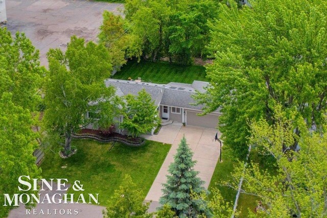 1076 Kelley St, Troy, MI 48083 - aerial view of property and surrounding area