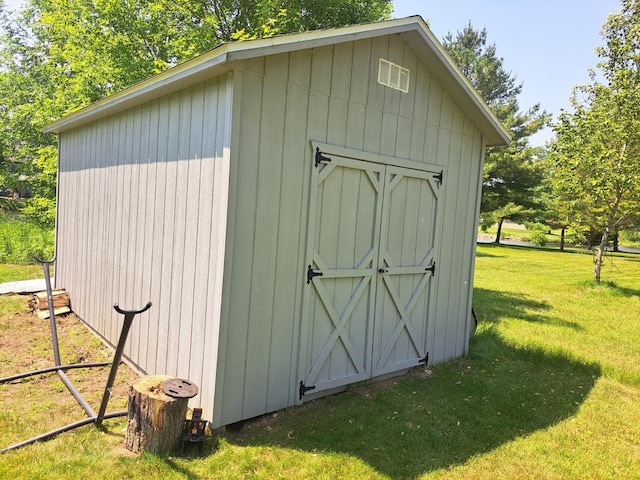 250 Witbeck Dr, Clare, MI 48617 - view of shed