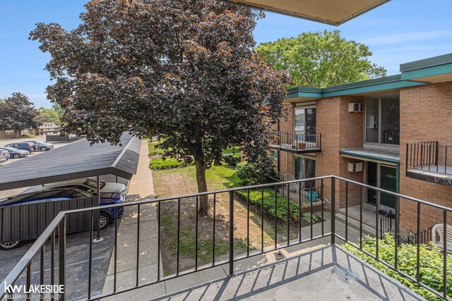 1890 Axtell Dr Unit 5, Troy, MI 48084
