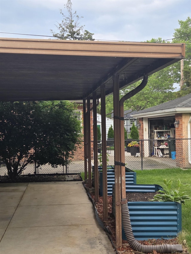 23018 Englehardt Cmn, Saint Clair Shores, MI 48080 - view of patio / terrace