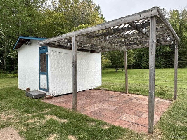 708 Paul Bunyan Ave, Ontonagon, MI 48853 - view of shed with a pergola