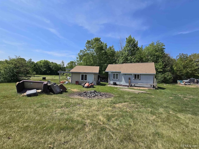 49962 Rosenlund Rd, Hancock, MI 49930 - rear view of property featuring a lawn
