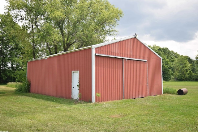 71800 Coon Creek Rd, Armada, MI 48005 - view of pole building with a lawn