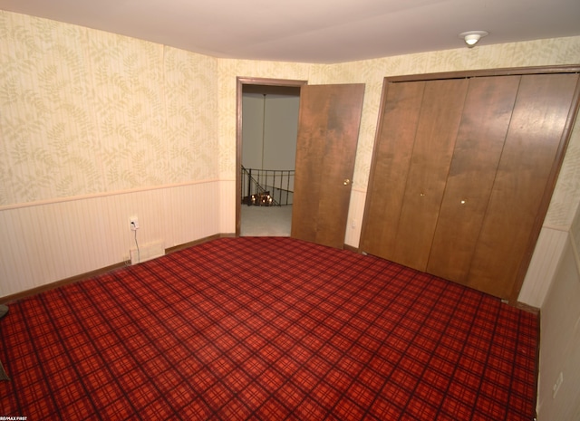 71800 Coon Creek Rd, Armada, MI 48005 - unfurnished bedroom featuring wallpapered walls