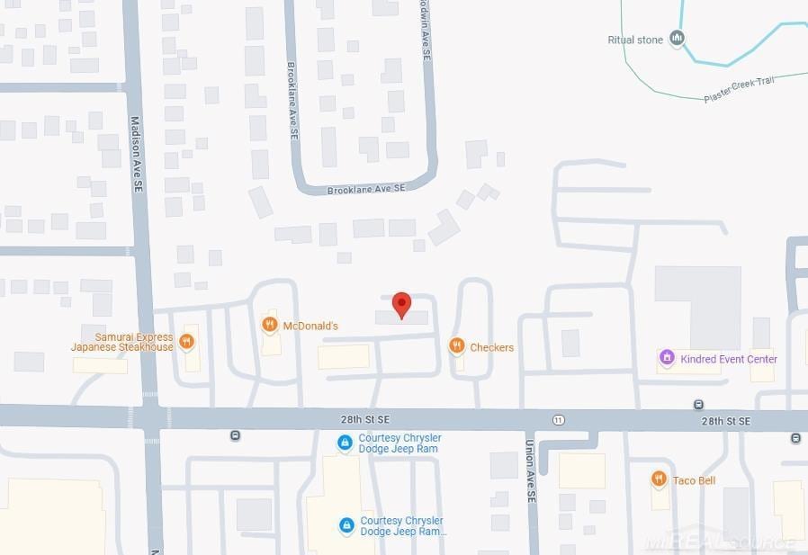 435 28th St, Grand Rapids, MI 49548