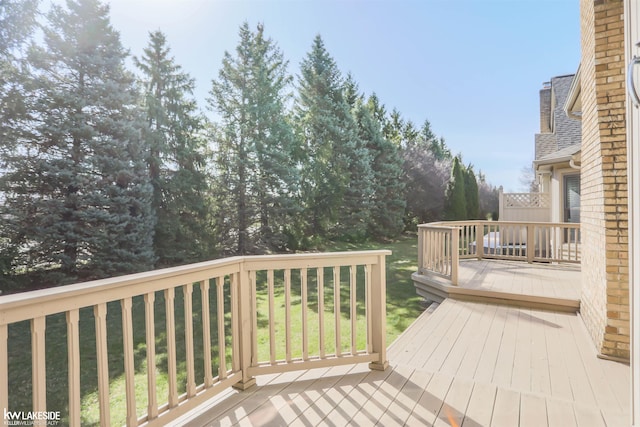 54826 Cambridge Dr, Shelby, MI 48315 - view of wooden terrace