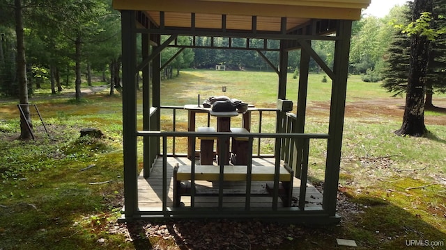 10031 N Ross Lake Rd, Shingleton, MI 49884 - exterior space