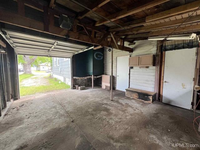 228 Schoolcraft Ave, Manistique, MI 49854 - view of garage