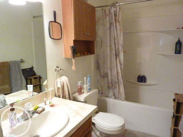 20127 14 Mile Rd, Clinton Township, MI 48035 - full bathroom with vanity and shower / bathtub combination with curtain