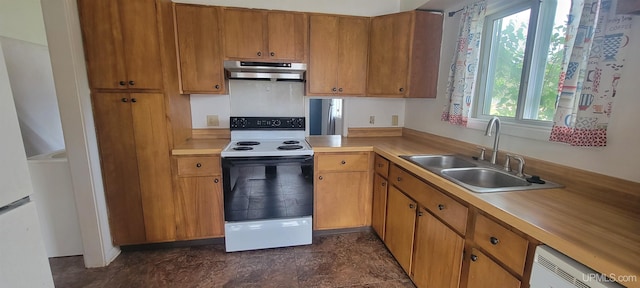 113 Albatross St, Gwinn, MI 49841 - kitchen featuring white appliances, under cabinet range hood, and light countertops