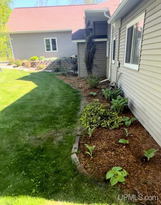 790 N Horseshoe Lake Dr, Gwinn, MI 49841 - view of green lawn