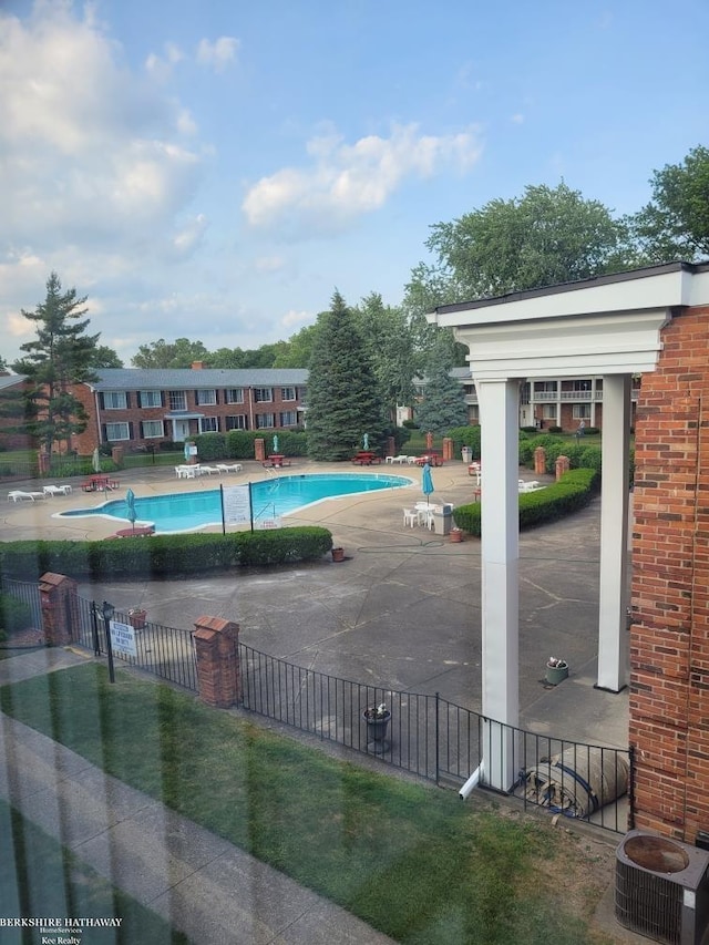 29356 Hoover Rd, Warren, MI 48093 - community pool featuring a patio area